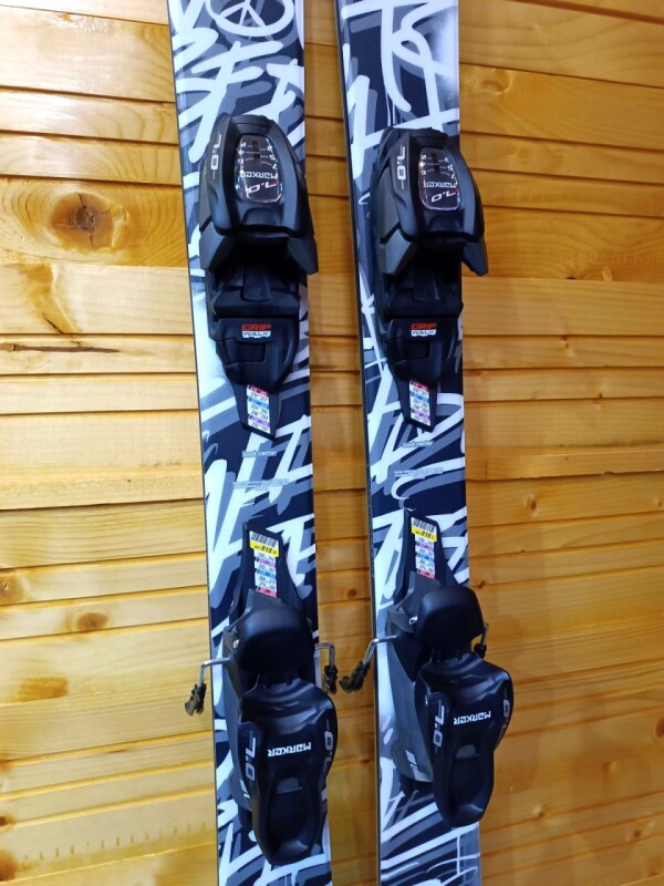 LYŽE VOLKL REVOLT JR PARK SKI 128CM --MODEL 2025--